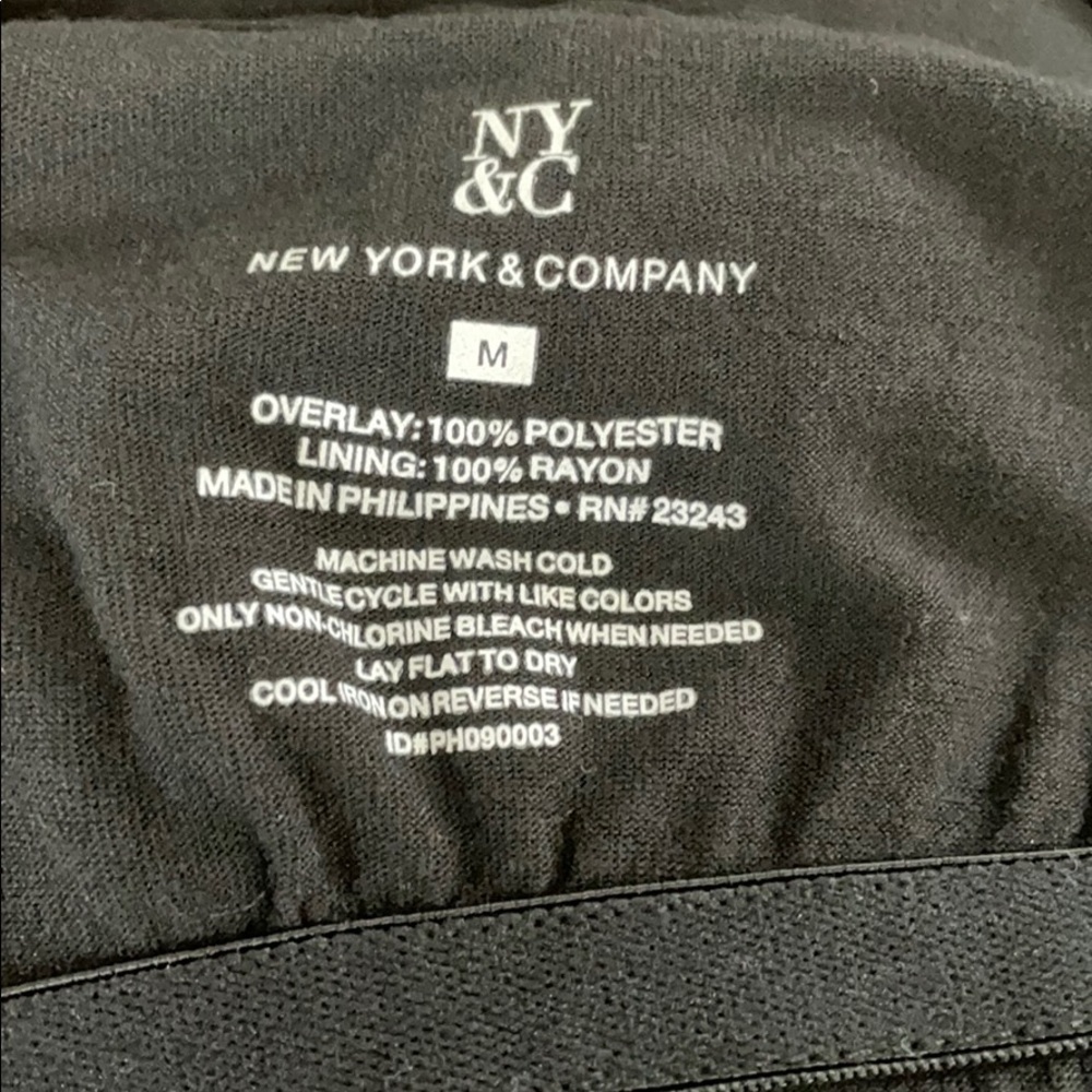 New York & Company Top Size Medium - Picture 5 of 5